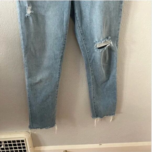 Madewell The Perfect Vintage Jean in Coffey Wash: Worn-In Edition - Picture 3 of 10